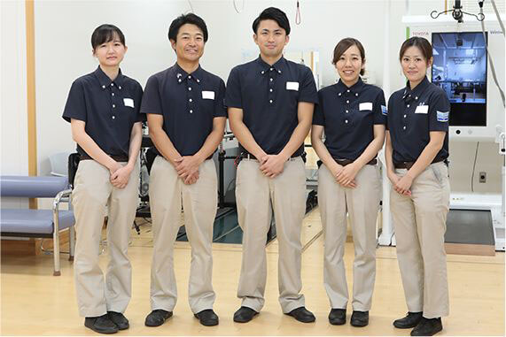 統一したユニフォームを着用している写真